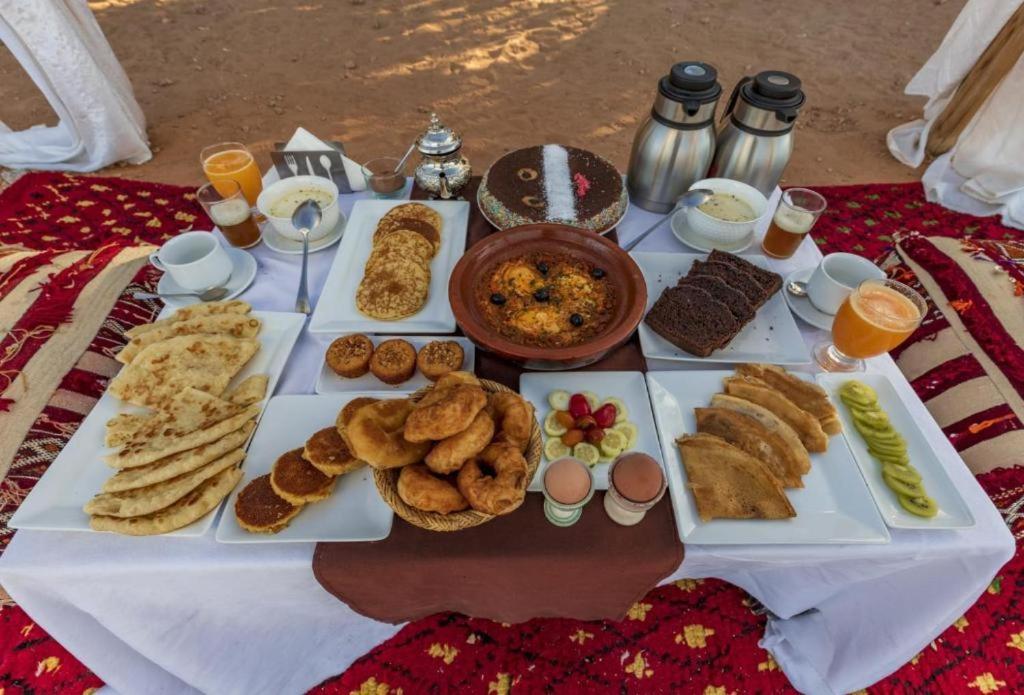 Blue Sky Luxury Camp Hotel Мерцуга Екстериор снимка